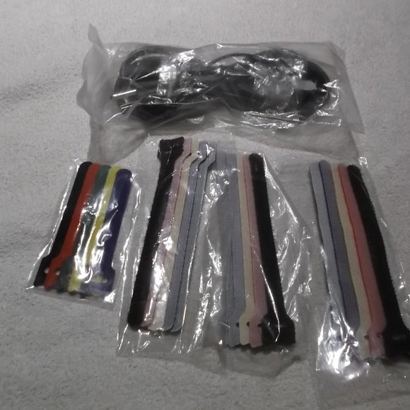 Color Cable Straps 4 Pack with power cable - Picture 3 of 3